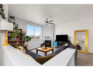 Photo #6: 4432484 Listing