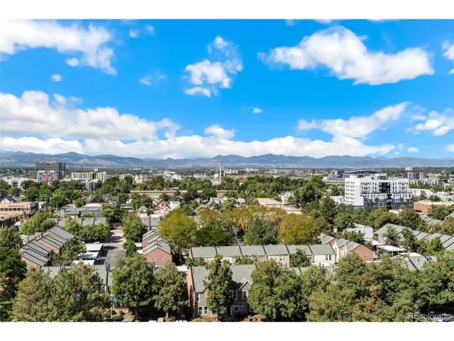 MLS: 4432543 Condo For Sale