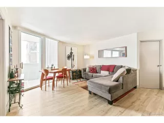 Photo #4: 4432543 Listing