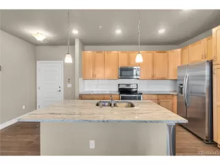 Photo #5: 4433291 Listing 