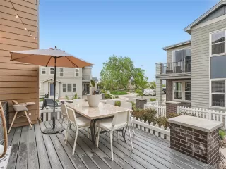 Photo #2: 4434203 Listing