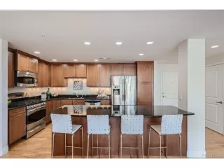 Photo #5: 4441385 Listing