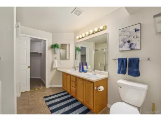 Photo #5: 4441629 Listing