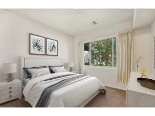 Photo #6: 4441629 Listing