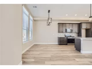 Photo #3: 4441657 Listing 