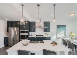 Photo #2: 4443144 Listing