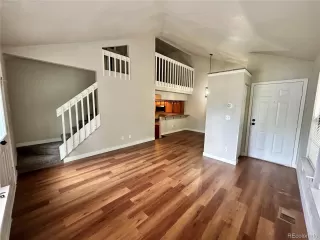 Photo #4: 4446185 Listing 