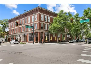 Photo #2: 4448136 Listing 