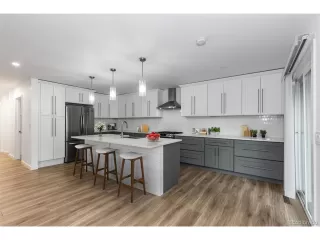 Photo #2: 4449895 Listing 