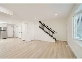 Photo #4: 4451779 Listing