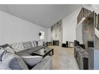 Photo #2: 4452345 Listing