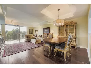 Photo #4: 4452958 Listing