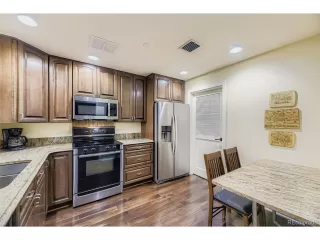 Photo #5: 4452958 Listing