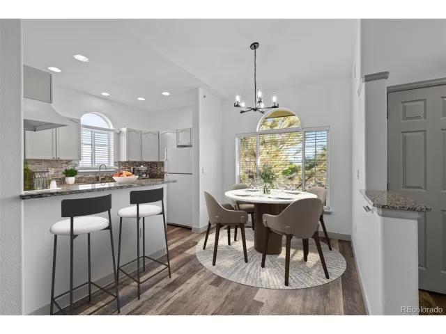 MLS: 4453573 Condo For Sale