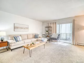 Photo #2: 4454287 Listing