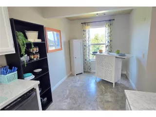Photo #4: 4455448 Listing