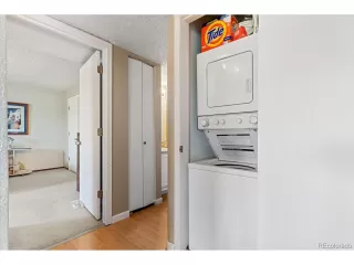 Photo #6: 4455448 Listing