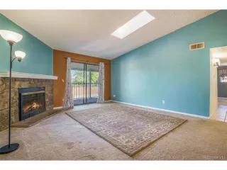 Photo #2: 4456297 Listing