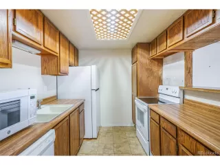 Photo #5: 4456297 Listing