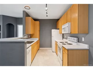 Photo #2: 4457309 Listing 