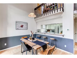 Photo #5: 4457693 Listing