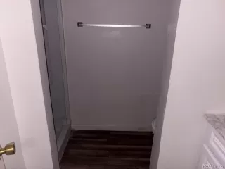 Photo #5: 4458772 Listing