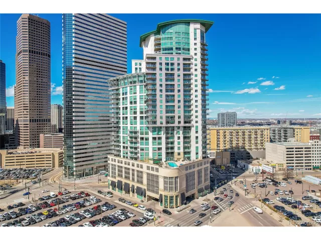 MLS: 4460334 Condo For Sale