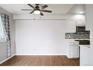 Photo #5: 4461214 Listing 