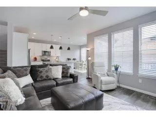 Photo #6: 4461754 Listing