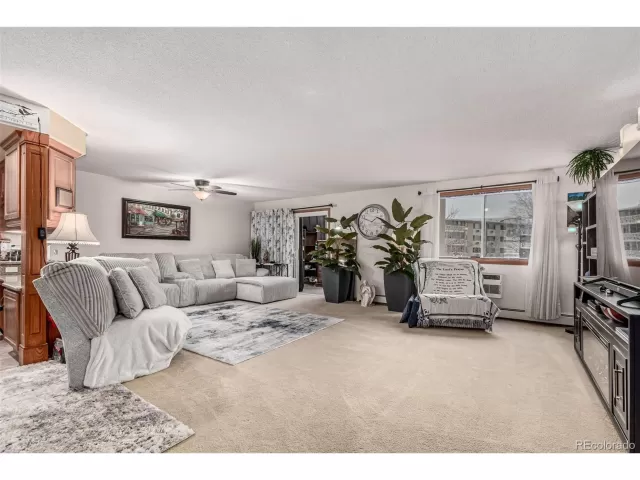 MLS: 4465207 Condo For Sale