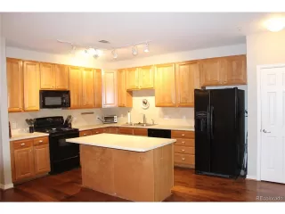 Photo #3: 4468531 Listing