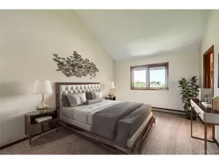 Photo #3: 4468915 Listing