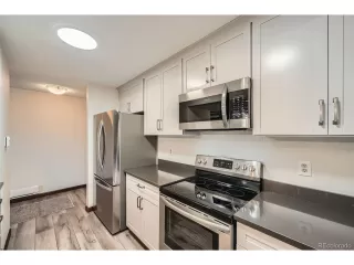 Photo #6: 4468915 Listing