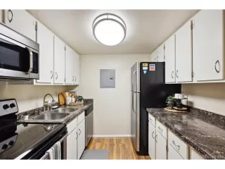 Photo #6: 4470394 Listing 