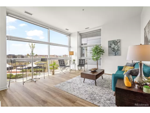 MLS: 4470600 Condo For Sale