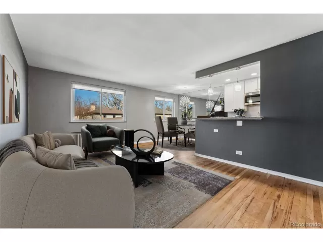 MLS: 4470688 Condo For Sale