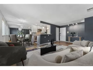 Photo #2: 4470688 Listing 