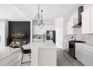 Photo #5: 4471799 Listing 