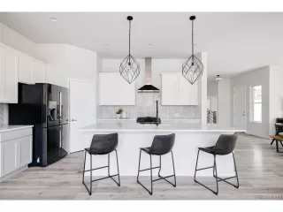 Photo #6: 4471799 Listing 