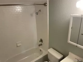 Photo #5: 4472422 Listing 