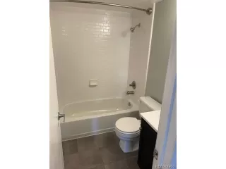 Photo #6: 4472422 Listing 