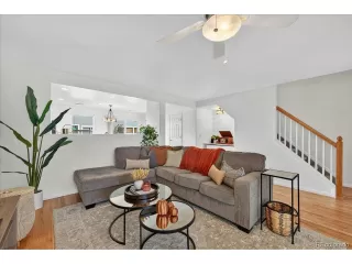 Photo #5: 4475465 Listing 