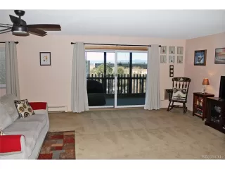 Photo #4: 4476866 Listing
