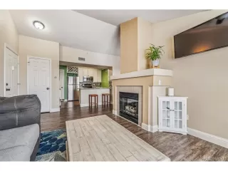 Photo #3: 4477531 Listing 