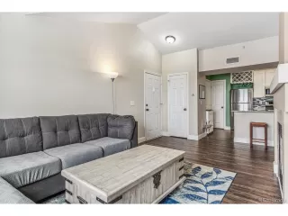 Photo #4: 4477531 Listing 