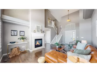 Photo #5: 4482980 Listing 