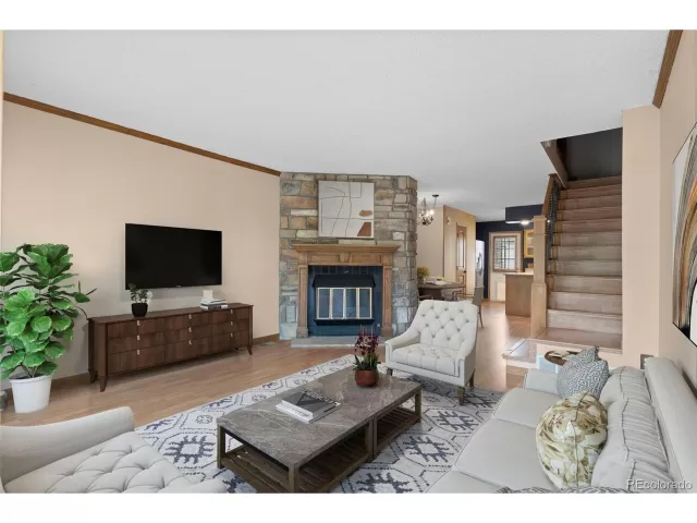 MLS: 4483578 Condo For Sale