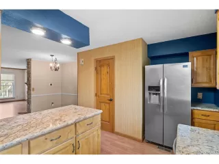 Photo #4: 4483578 Listing