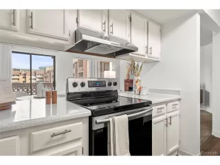 Photo #3: 4483639 Listing