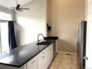 Photo #6: 4483781 Listing